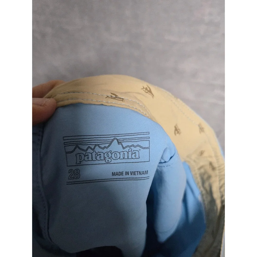 Patagonia Wavefarer Board Shorts Mens 28 Light Blue Swim Trunks Nylon 8 Inseam
